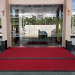 Seventeen Hotel