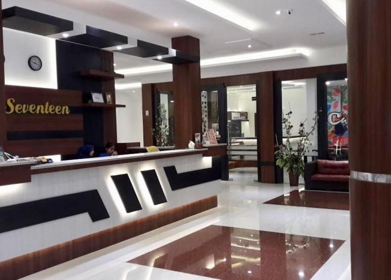 Hotel Seventeen